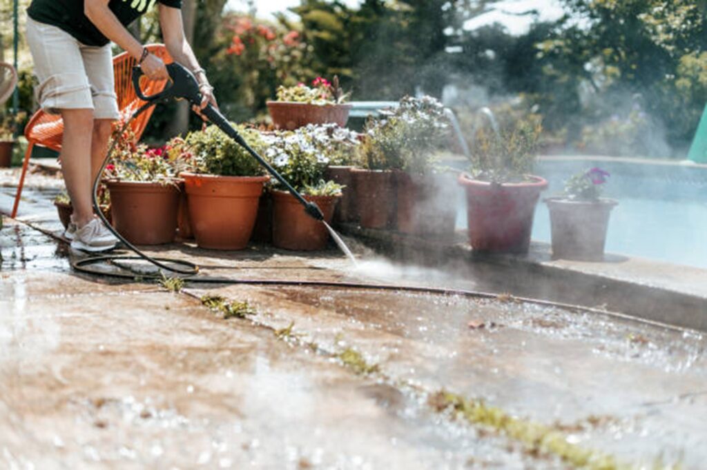 Pressure Washing Schedule for Spring Pollen and Summer Mold Buildup